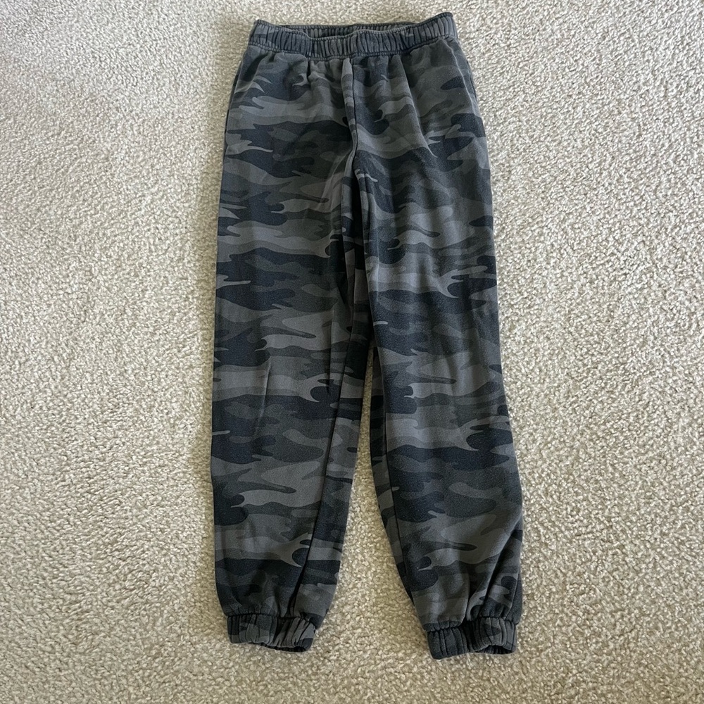 Camo Wild Fable Size M Sweatpants